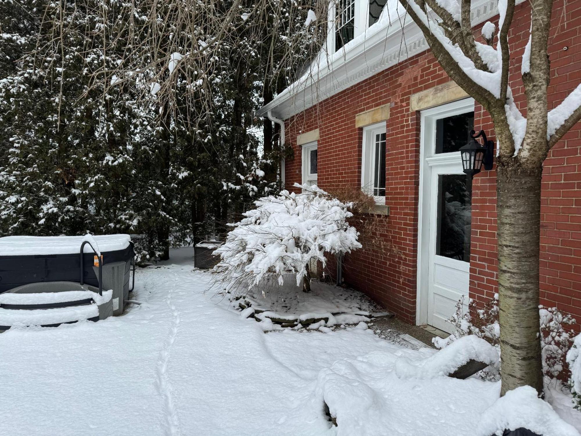 South Broadway Manor B&B - Near Fallingwater, Ohiopyle State Park, Hiking & Biking Trails Gap Scottdale Екстериор снимка
